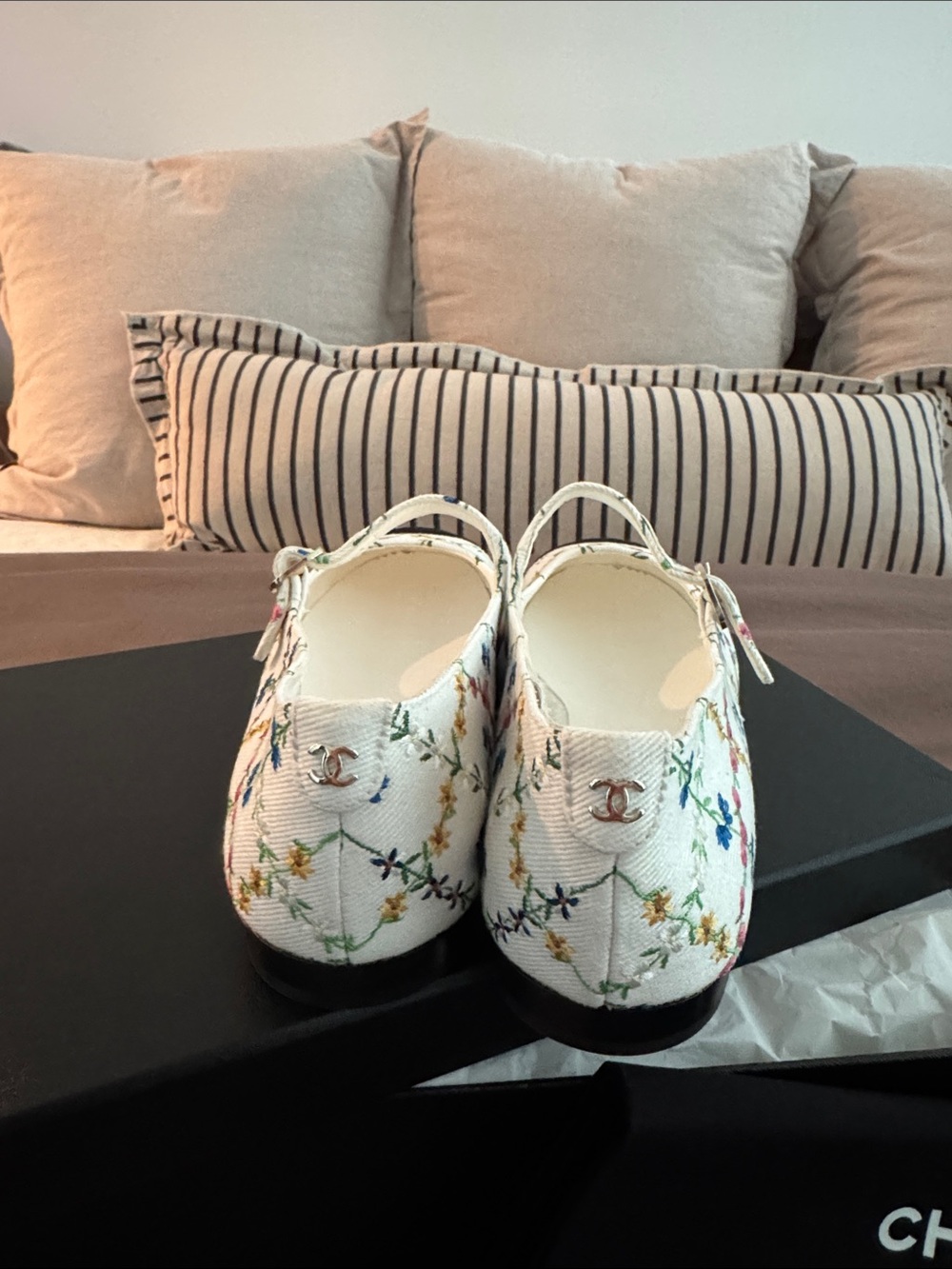 CHANEL White Floral Mary Jane Flats with Black Cap Toe - Picture 3 of 7